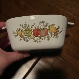 Vintage Corningware 2 3/4 cup dish